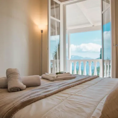 別荘 Marathia Zakynthos